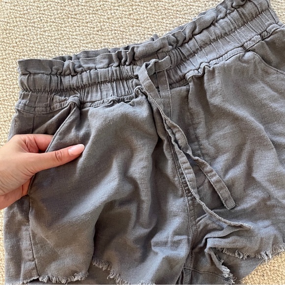 NWOT Re-wash High Rise Raw Hem Linen Shorts - Picture 4 of 5
